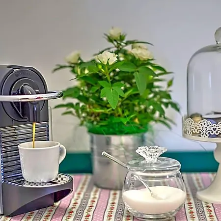 Dall'architetto Bed & Breakfast *